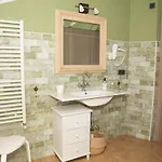A Marola By Oktheway بونتيدويمي