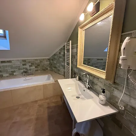 Apartment A Marola By Oktheway *